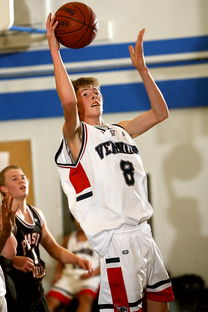 星空体育官网首页-国足阵地战与快攻效率比较，足球阵地战的战术有哪些